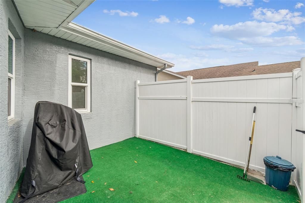 For Sale: $409,000 (3 beds, 2 baths, 1880 Square Feet)