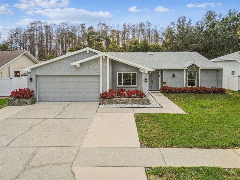 For Sale: $409,000 (3 beds, 2 baths, 1880 Square Feet)