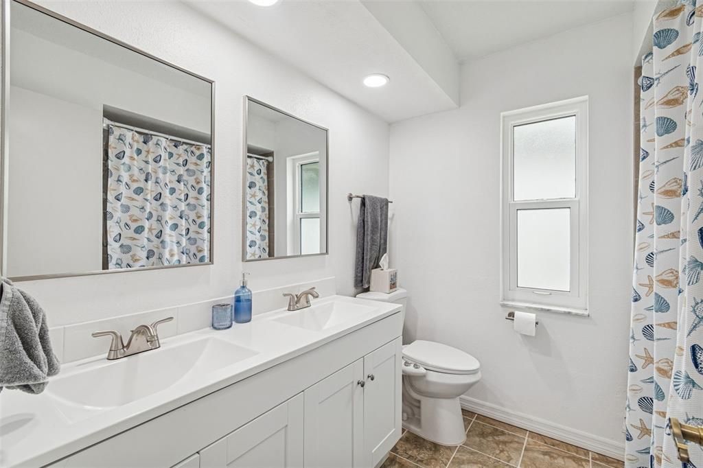 For Sale: $409,000 (3 beds, 2 baths, 1880 Square Feet)