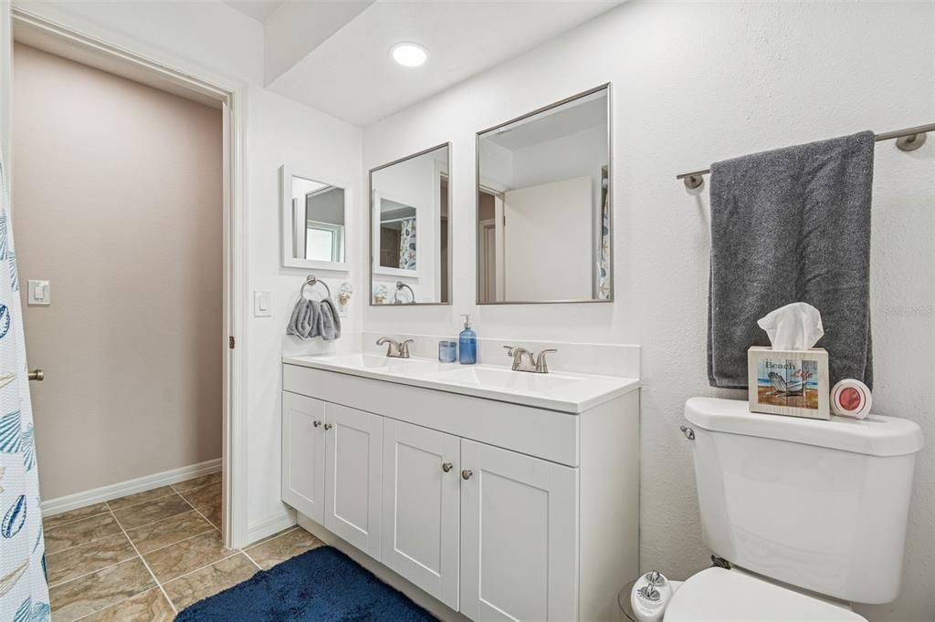 For Sale: $409,000 (3 beds, 2 baths, 1880 Square Feet)