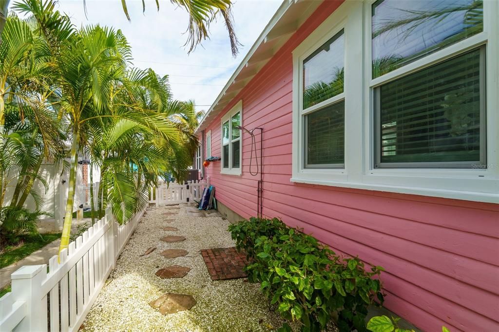 En Venta: $995,000 (1 camas, 1 baños, 698 Pies cuadrados)