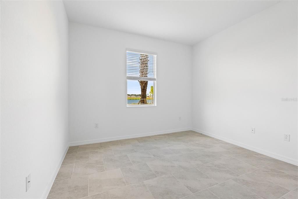 For Sale: $475,000 (5 beds, 3 baths, 3231 Square Feet)