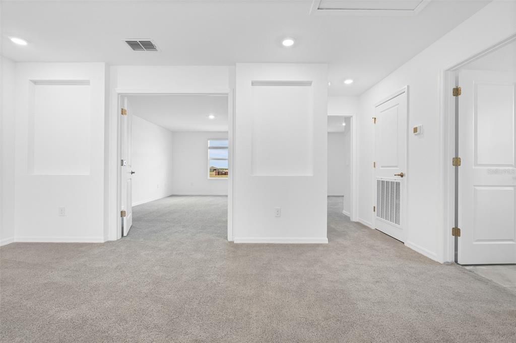 For Sale: $475,000 (5 beds, 3 baths, 3231 Square Feet)