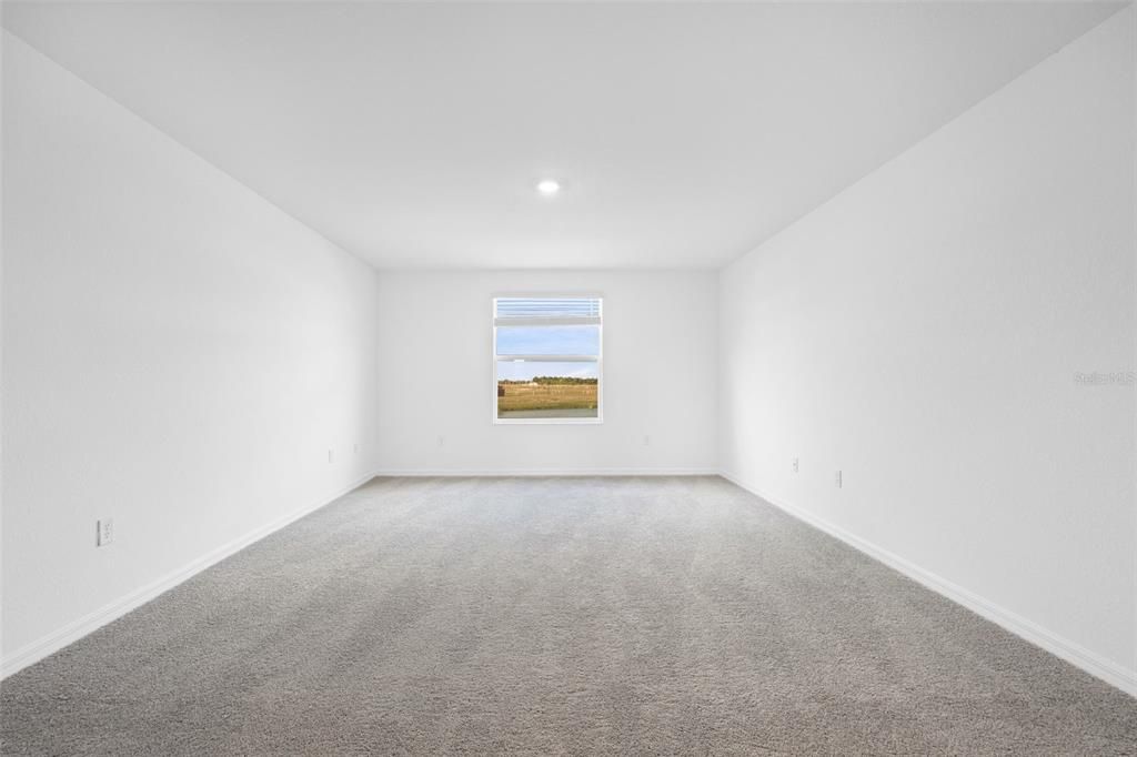 For Sale: $475,000 (5 beds, 3 baths, 3231 Square Feet)