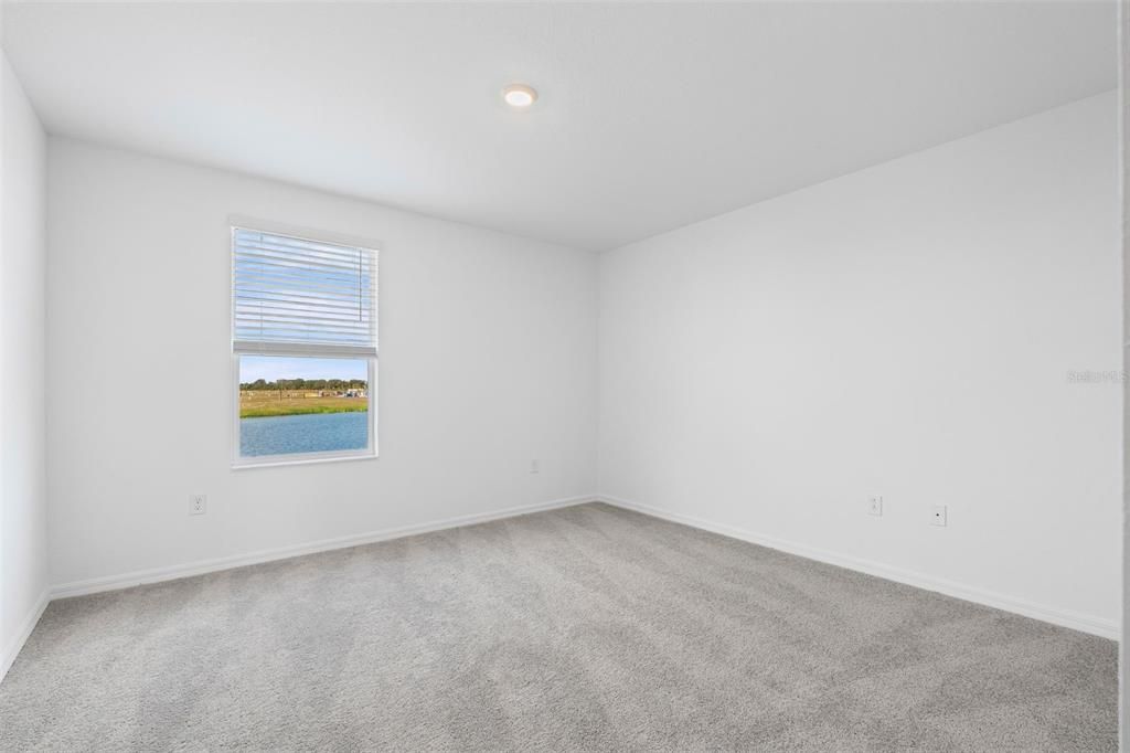 For Sale: $475,000 (5 beds, 3 baths, 3231 Square Feet)