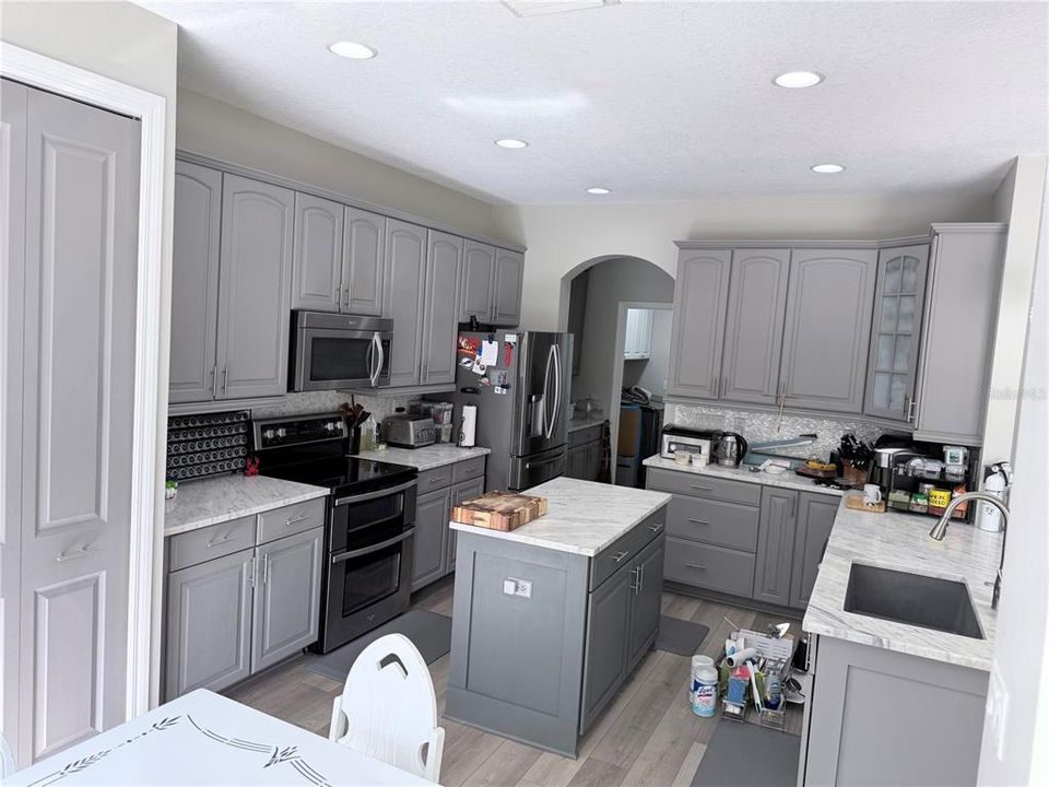 待售: $535,000 (4 贝兹, 2 浴室, 2143 平方英尺)