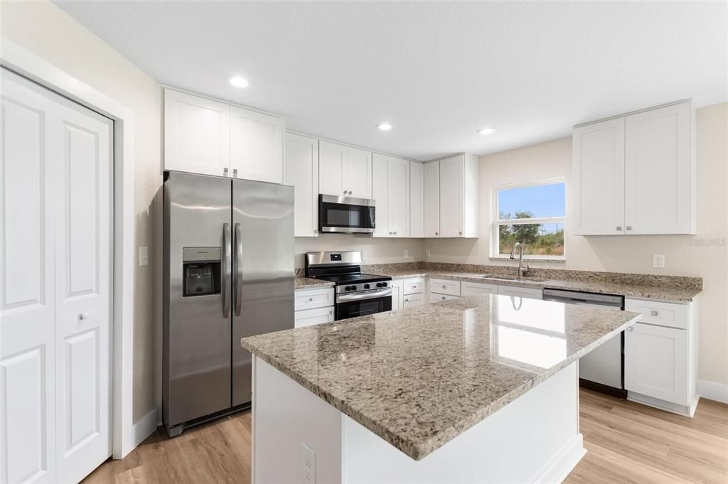 En Venta: $339,999 (3 camas, 2 baños, 1594 Pies cuadrados)