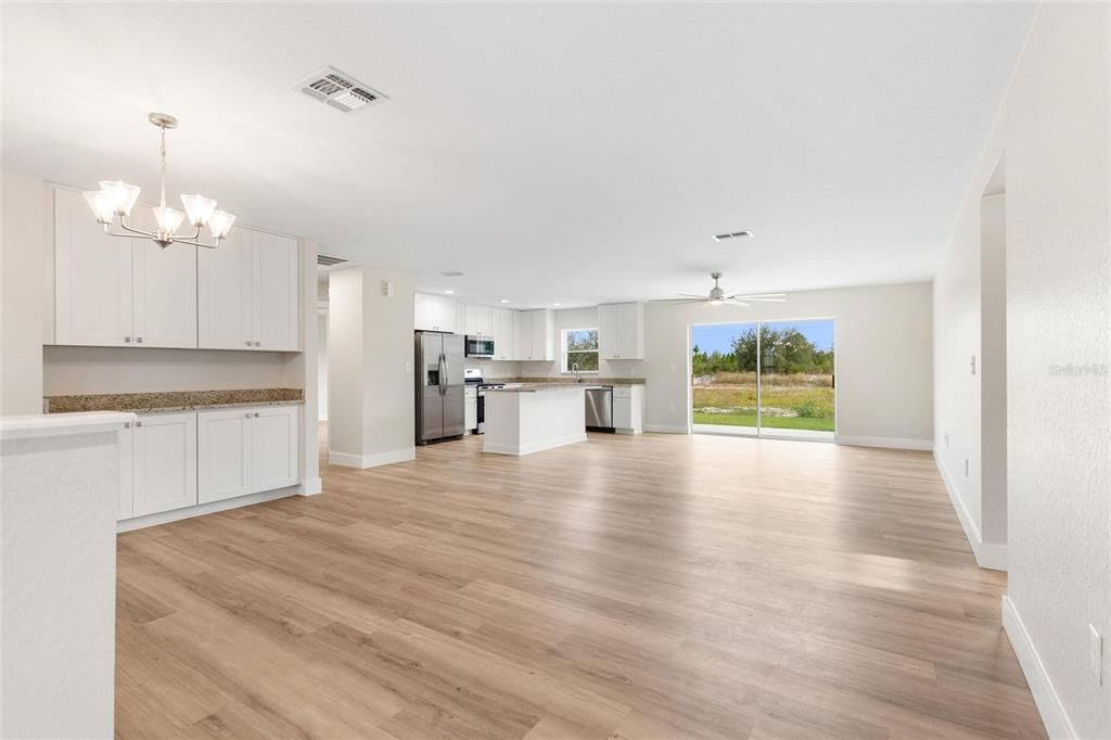 En Venta: $339,999 (3 camas, 2 baños, 1594 Pies cuadrados)