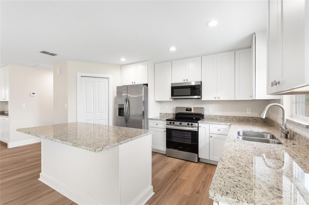 En Venta: $339,999 (3 camas, 2 baños, 1594 Pies cuadrados)