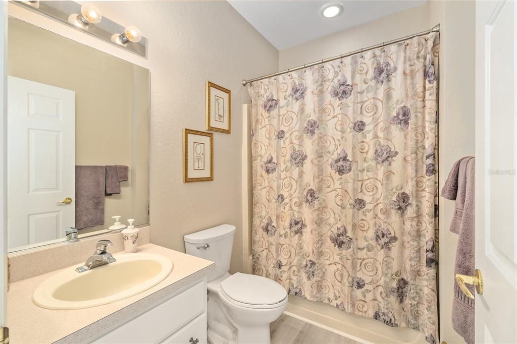 En Venta: $259,000 (2 camas, 2 baños, 1257 Pies cuadrados)