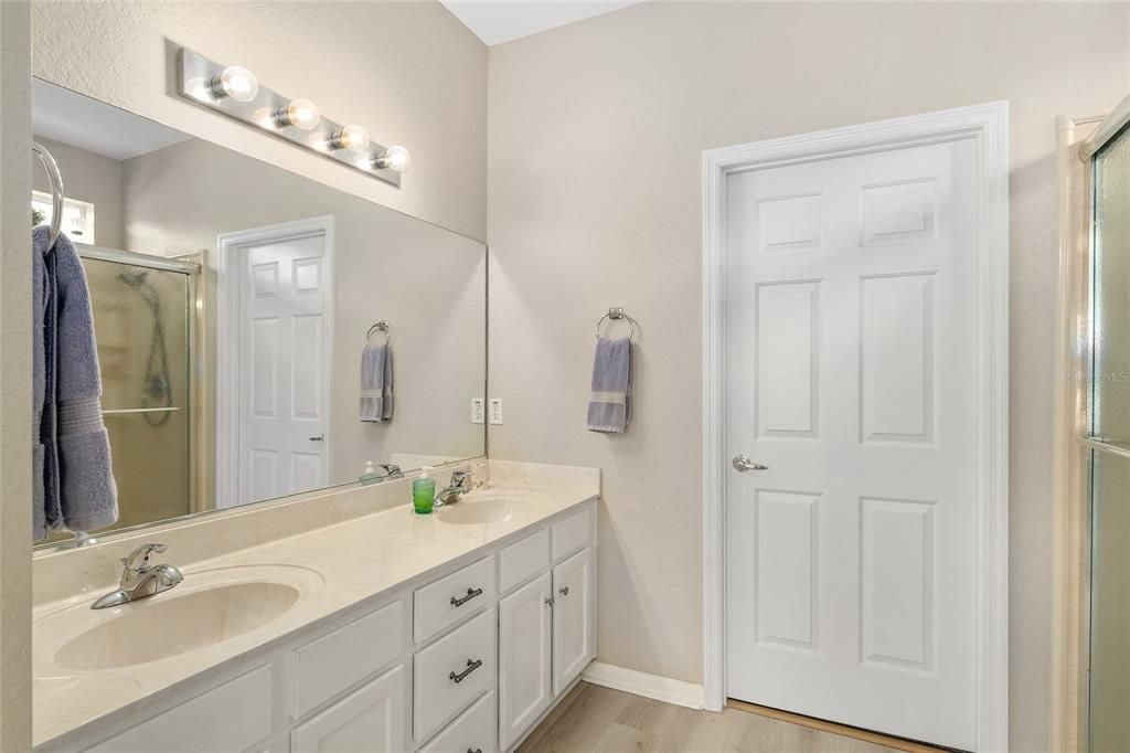 En Venta: $259,000 (2 camas, 2 baños, 1257 Pies cuadrados)