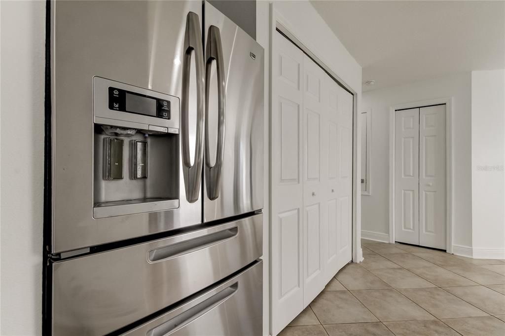 出租: $2,800 (3 贝兹, 2 浴室, 1456 平方英尺)