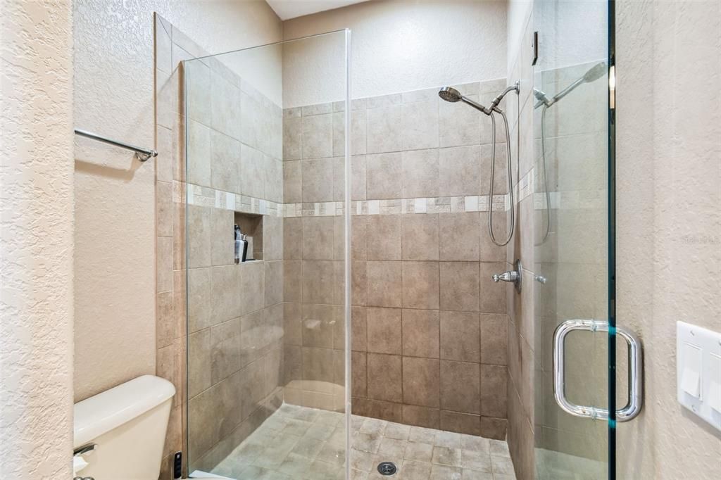 待售: $675,000 (3 贝兹, 2 浴室, 1884 平方英尺)