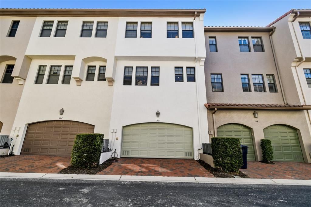 待售: $675,000 (3 贝兹, 2 浴室, 1884 平方英尺)