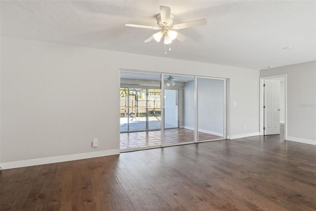 待售: $312,900 (3 贝兹, 2 浴室, 1678 平方英尺)