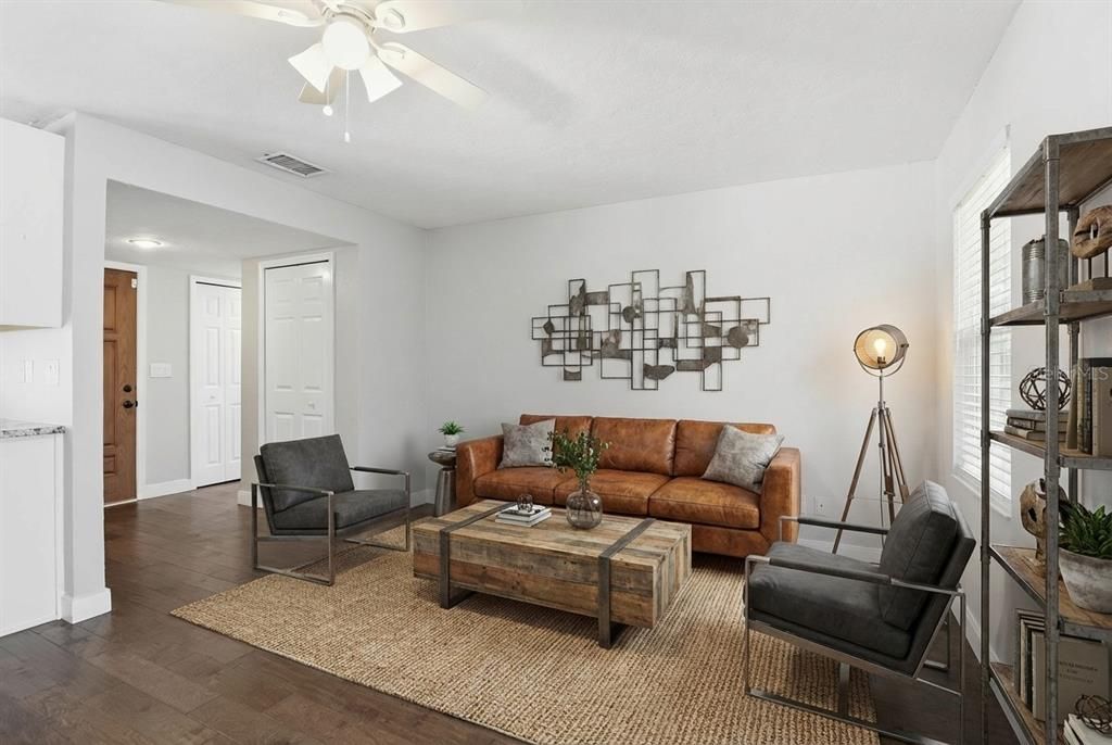 待售: $312,900 (3 贝兹, 2 浴室, 1678 平方英尺)