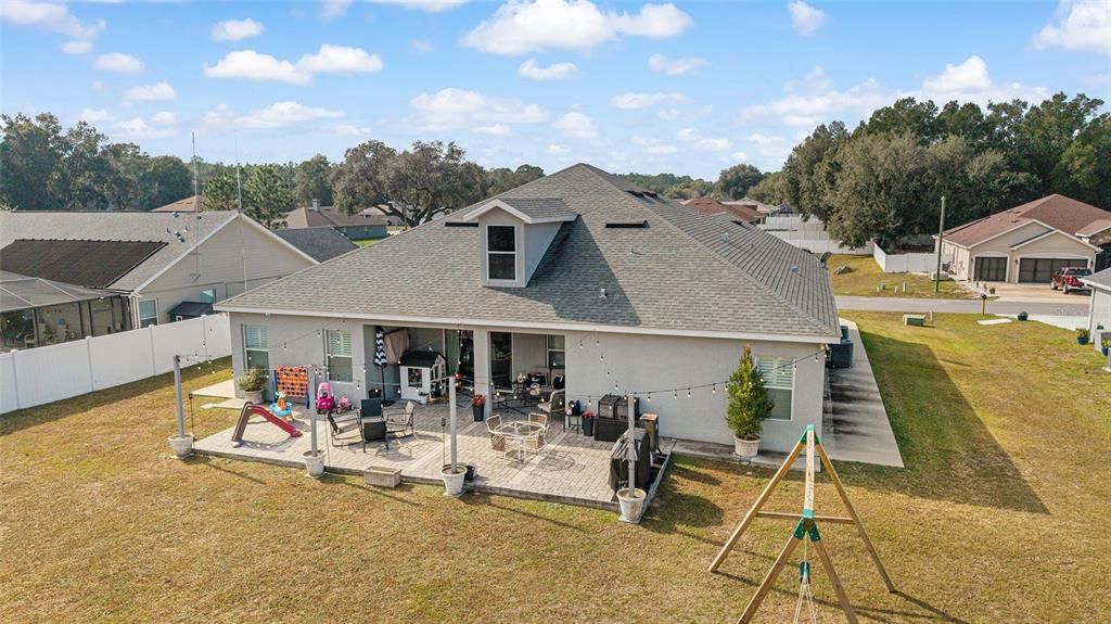 For Sale: $469,999 (5 beds, 3 baths, 2989 Square Feet)