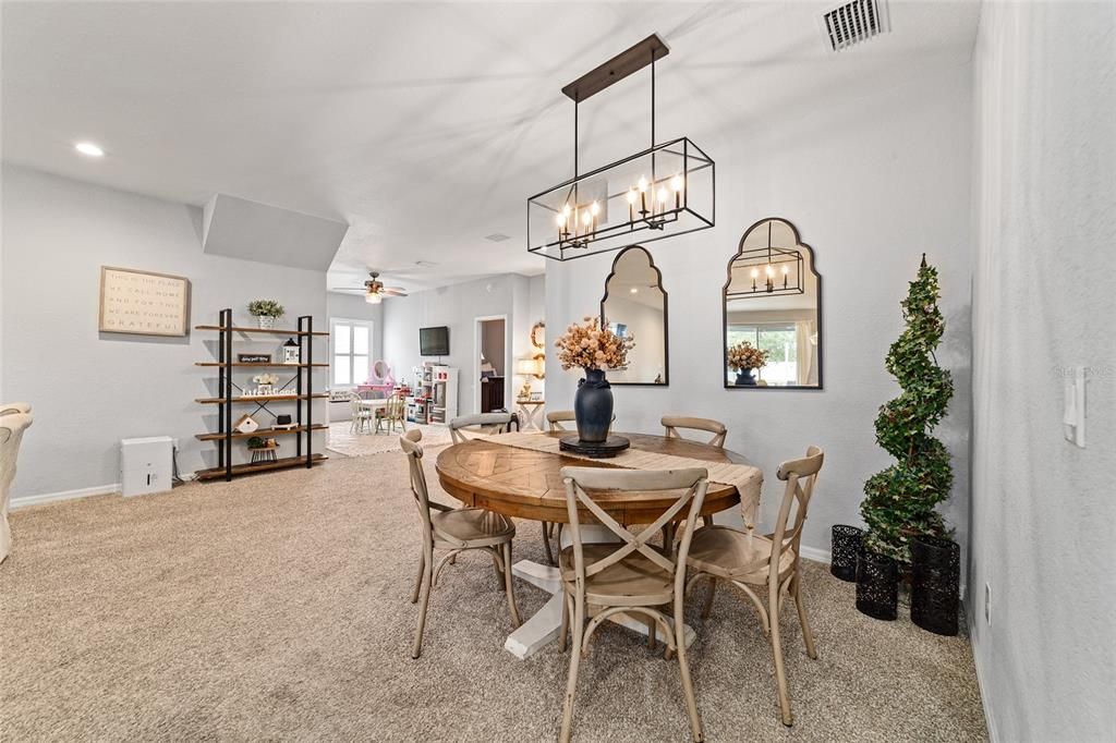 For Sale: $469,999 (5 beds, 3 baths, 2989 Square Feet)