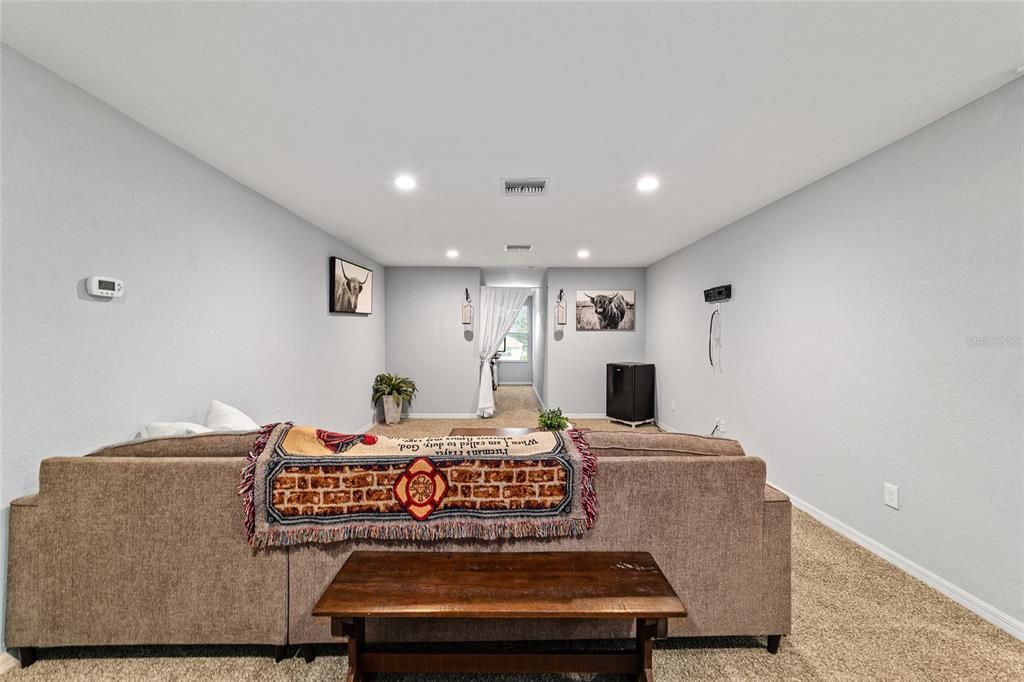 For Sale: $469,999 (5 beds, 3 baths, 2989 Square Feet)