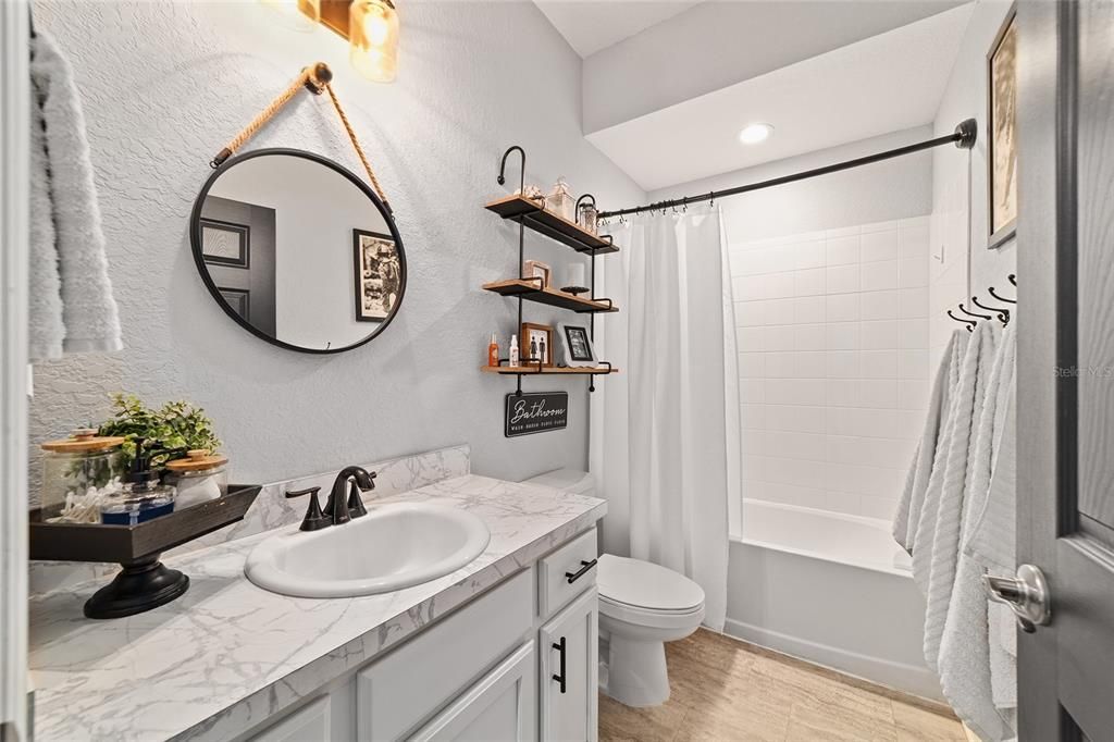 For Sale: $469,999 (5 beds, 3 baths, 2989 Square Feet)