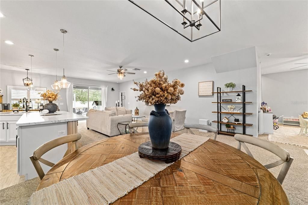 For Sale: $469,999 (5 beds, 3 baths, 2989 Square Feet)