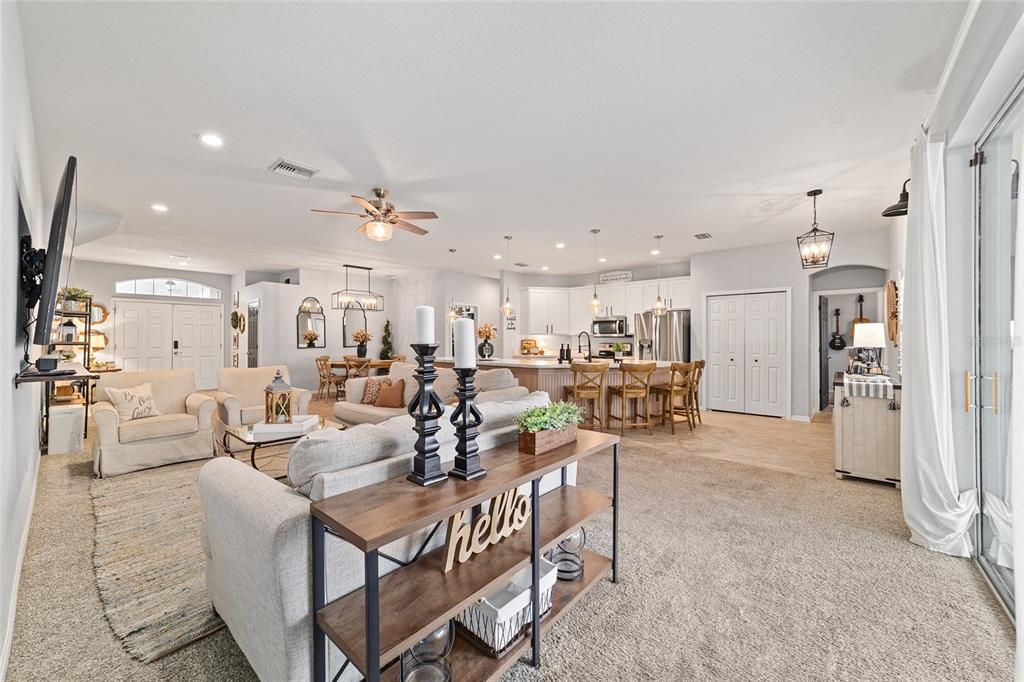 For Sale: $469,999 (5 beds, 3 baths, 2989 Square Feet)