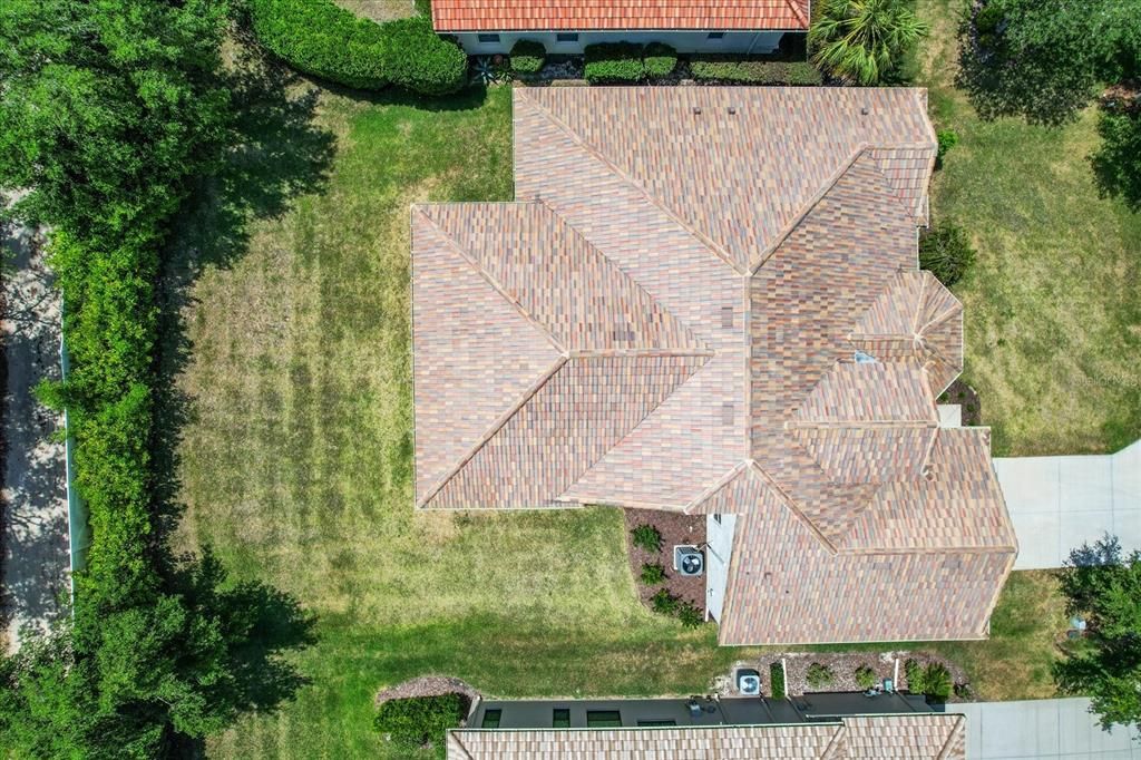 Под контрактом: $548,900 (3 спален, 2 ванн, 2209 Квадратных фут)