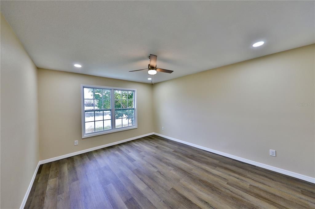 待售: $475,000 (3 贝兹, 2 浴室, 1456 平方英尺)