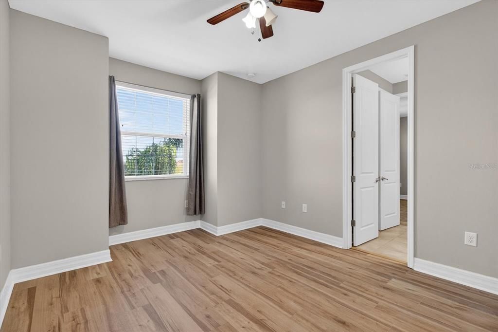 В аренду: $5,000 (5 спален, 4 ванн, 4439 Квадратных фут)