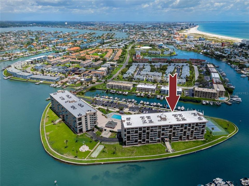 For Sale: $339,000 (2 beds, 2 baths, 1175 Square Feet)