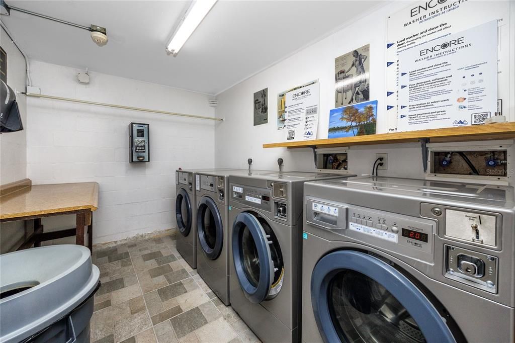 For Sale: $339,000 (2 beds, 2 baths, 1175 Square Feet)