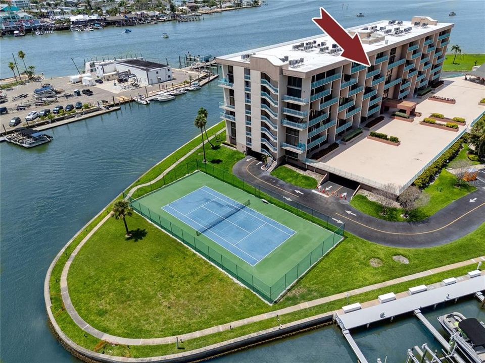 For Sale: $339,000 (2 beds, 2 baths, 1175 Square Feet)