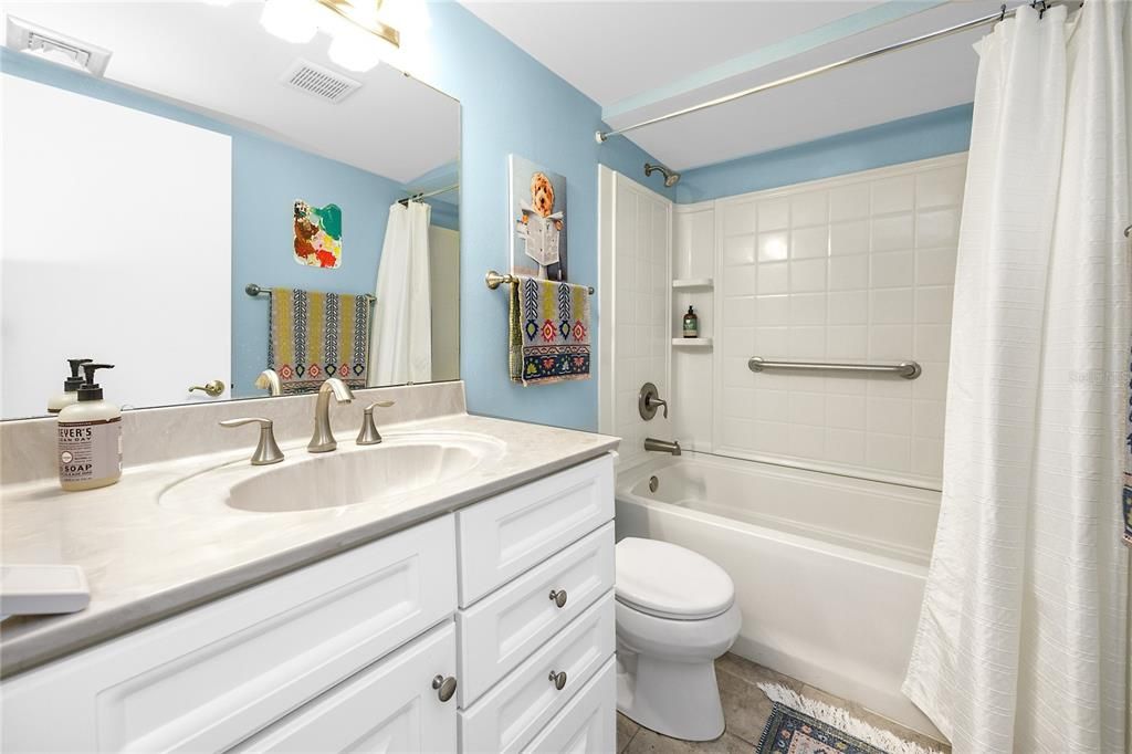 For Sale: $339,000 (2 beds, 2 baths, 1175 Square Feet)