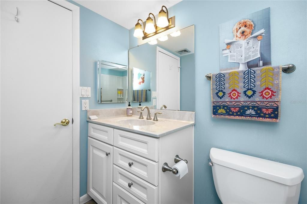 For Sale: $339,000 (2 beds, 2 baths, 1175 Square Feet)