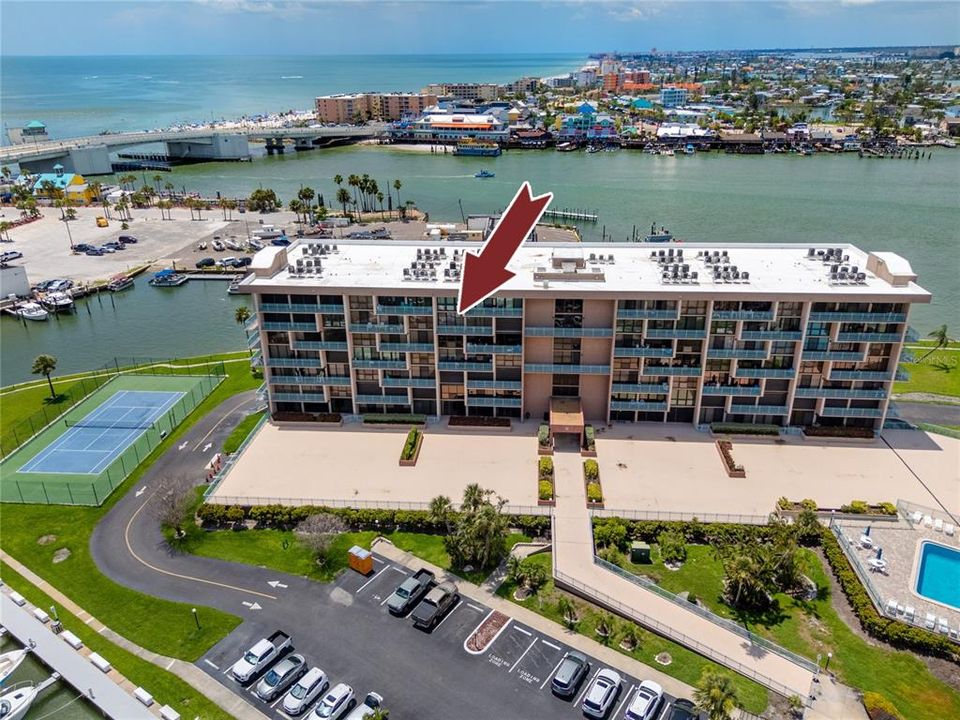 For Sale: $339,000 (2 beds, 2 baths, 1175 Square Feet)