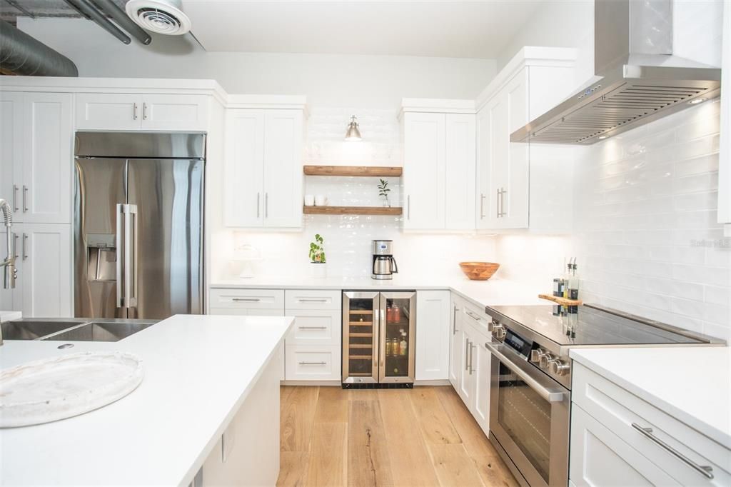 На продажу: $1,279,000 (2 спален, 2 ванн, 1518 Квадратных фут)