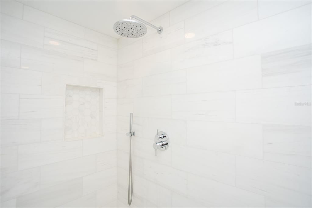 На продажу: $1,279,000 (2 спален, 2 ванн, 1518 Квадратных фут)