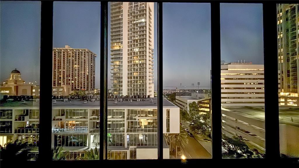 На продажу: $1,279,000 (2 спален, 2 ванн, 1518 Квадратных фут)