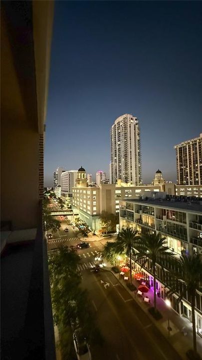 На продажу: $1,279,000 (2 спален, 2 ванн, 1518 Квадратных фут)