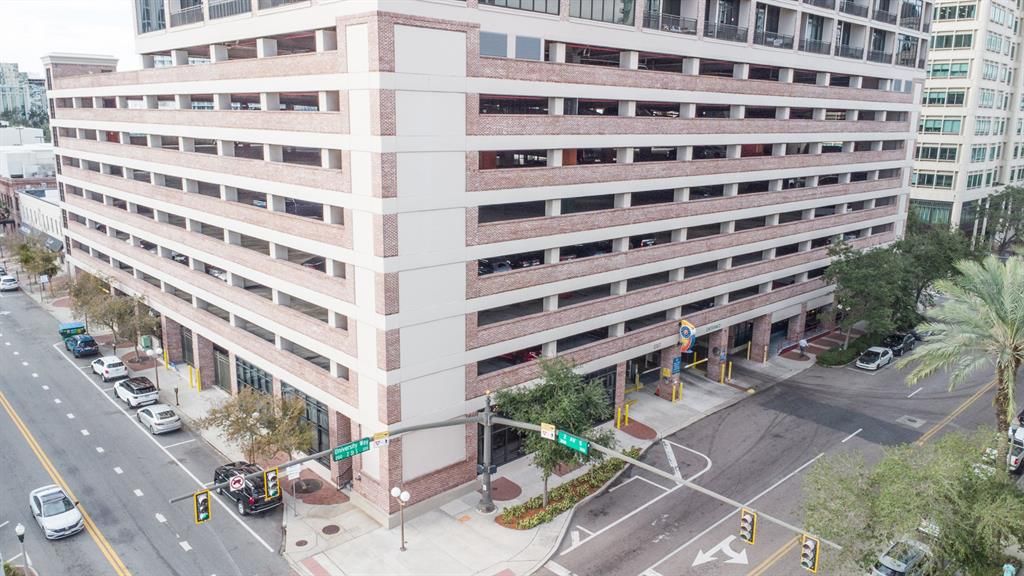 На продажу: $1,279,000 (2 спален, 2 ванн, 1518 Квадратных фут)