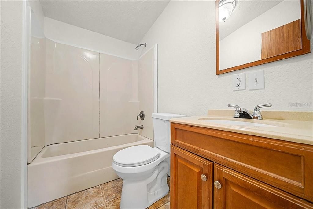 Activo con contrato: $149,900 (3 camas, 2 baños, 1152 Pies cuadrados)