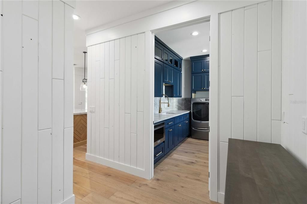 En Venta: $1,400,000 (4 camas, 3 baños, 2390 Pies cuadrados)