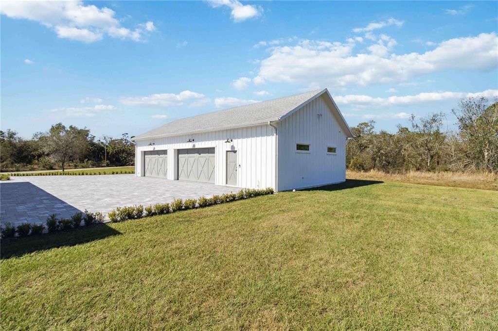 En Venta: $1,400,000 (4 camas, 3 baños, 2390 Pies cuadrados)