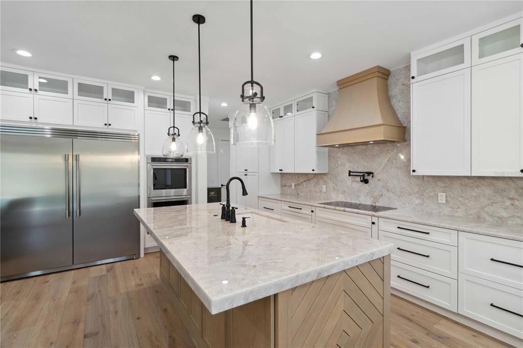 En Venta: $1,400,000 (4 camas, 3 baños, 2390 Pies cuadrados)