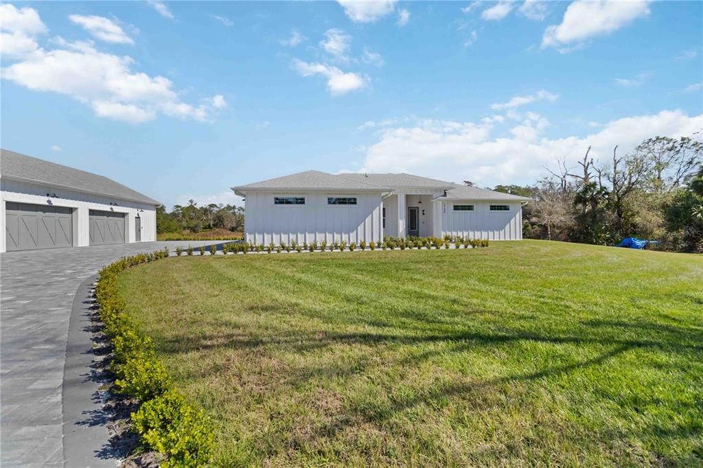 En Venta: $1,400,000 (4 camas, 3 baños, 2390 Pies cuadrados)