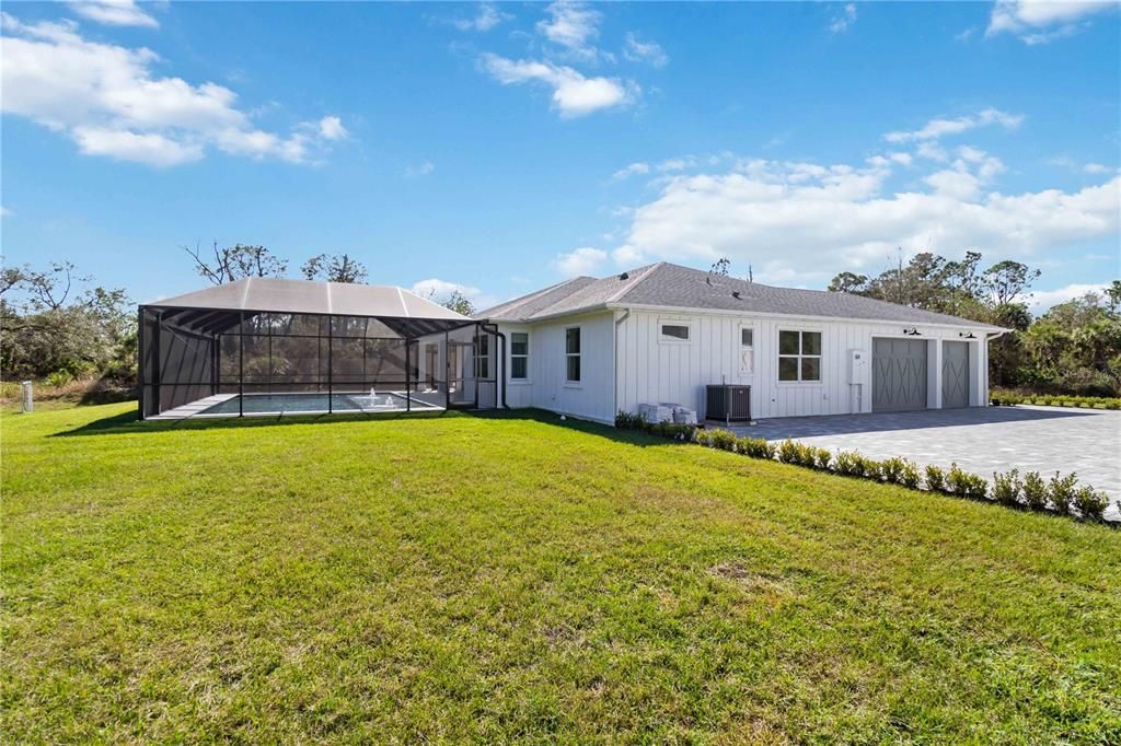 En Venta: $1,400,000 (4 camas, 3 baños, 2390 Pies cuadrados)