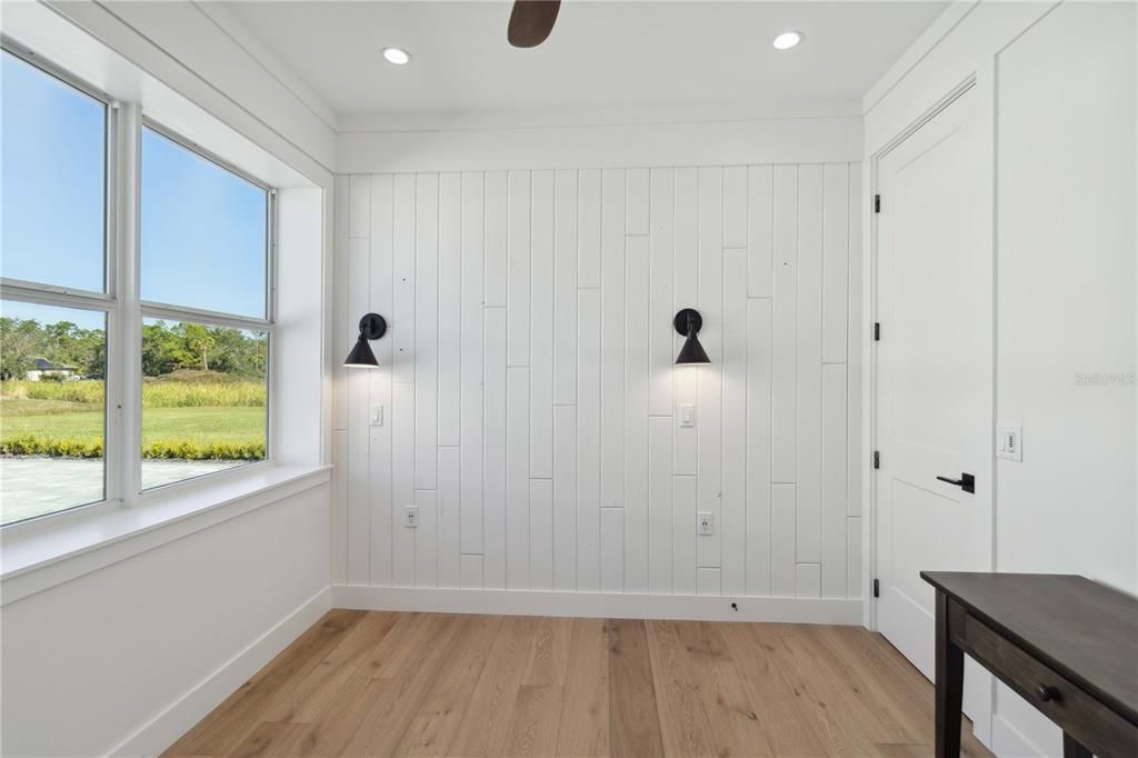 En Venta: $1,400,000 (4 camas, 3 baños, 2390 Pies cuadrados)