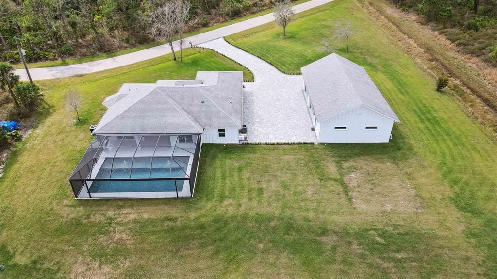 En Venta: $1,400,000 (4 camas, 3 baños, 2390 Pies cuadrados)