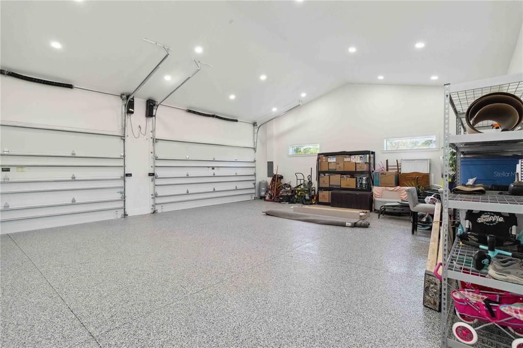 En Venta: $1,400,000 (4 camas, 3 baños, 2390 Pies cuadrados)