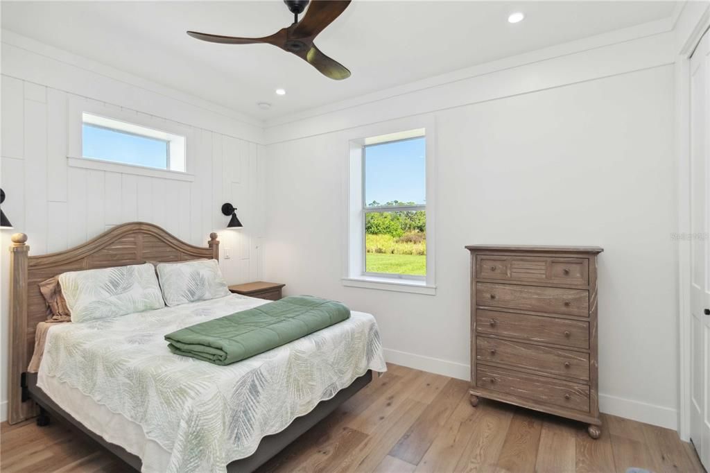 En Venta: $1,400,000 (4 camas, 3 baños, 2390 Pies cuadrados)